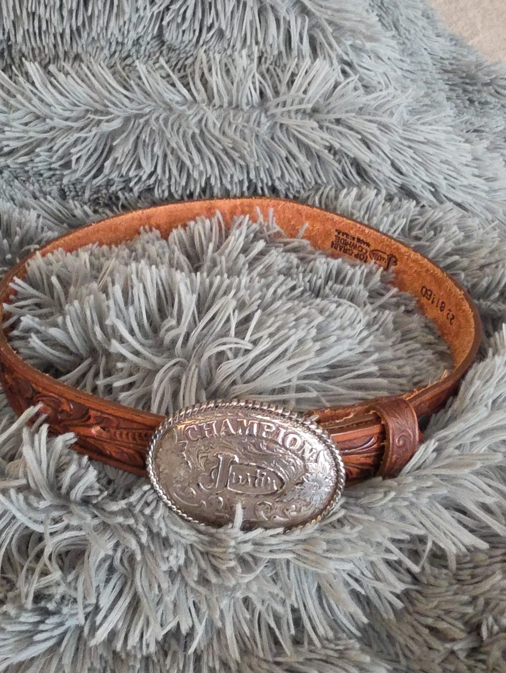Vintage Justin Cowboy Belt Sz 22 Made In USA Genuine Leather Champion Buckle